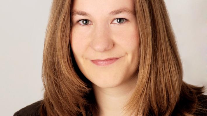 Evangelikale und Homosexualität: Oda Lambrecht zum Streit in der Evangelischen Allianz über den Umgang mit Lesben und Schwulen in den Gemeinden Porträt von Oda Lambrecht