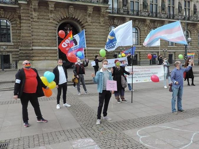 Flagge zeigen und LSBTI-Feindlichkeit widersprechen - online und offline