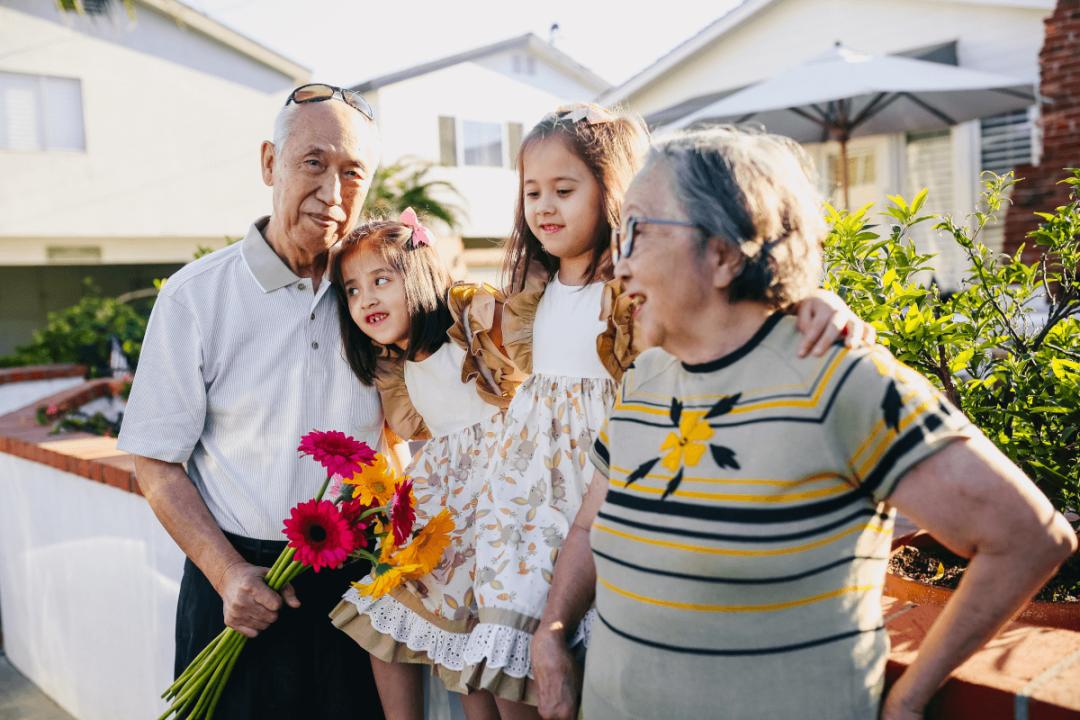 oma-und-opa-regenbogenfamilie.png