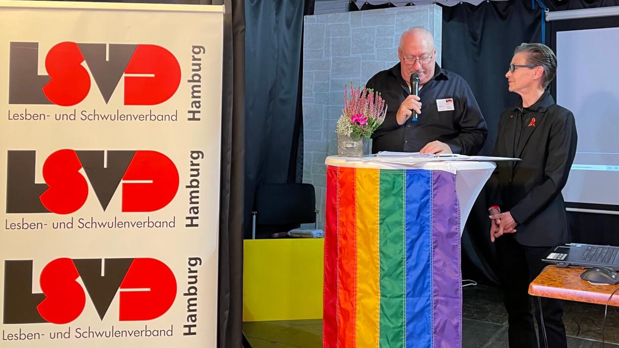 Barbara Mansberg und Wolfgang Preussner vom Lesben- und Schwulenverband (LSVD) Hamburg
