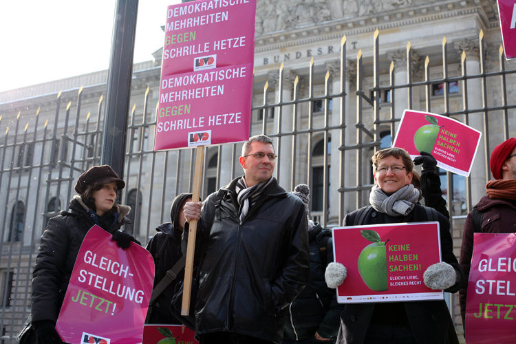 LSVD-Demonstration vor dem Bundesrat